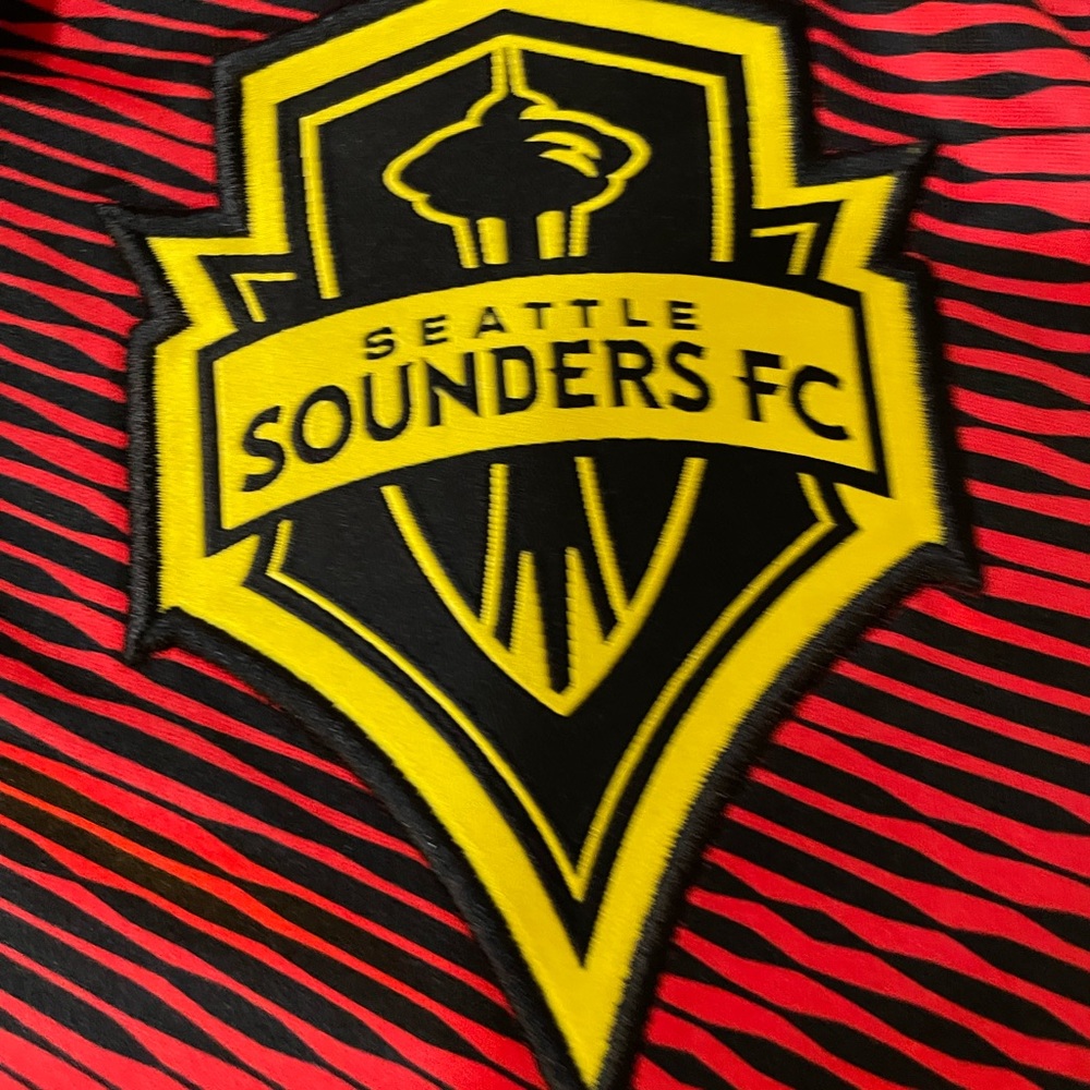 Seattle Sounders FC MLS Adidas Bruce Lee Edition Mens Jersey - Picture 2 of 16